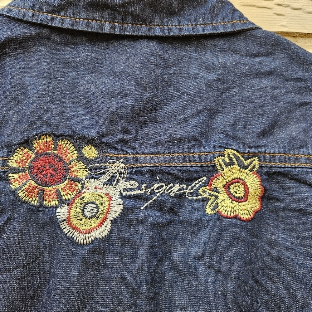 Desigual mixed media button front shirt dark chambray patterned size medium - Picture 6 of 9